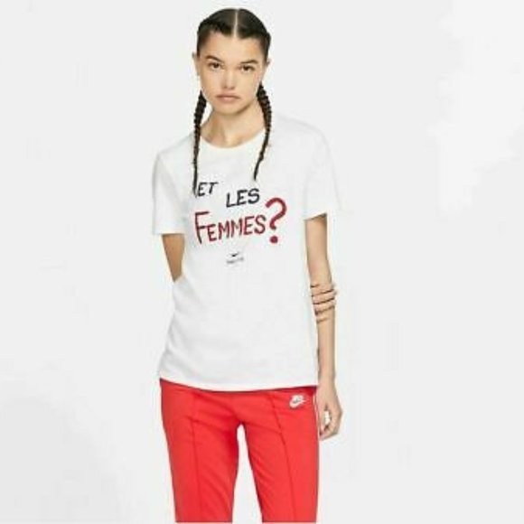 et les femmes nike shirt